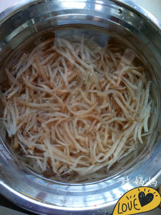 【山东】蒸咸菜丝的做法步骤：1