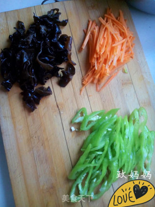 【山东】小炒黄花菜的做法步骤：3