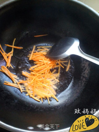 【山东】小炒黄花菜的做法步骤：4