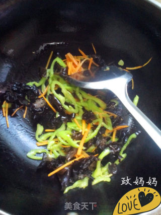 【山东】小炒黄花菜的做法步骤：5