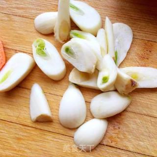 【山东】蒜香西兰花的做法步骤：2