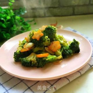【山东】蒜香西兰花的做法步骤：8