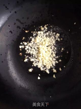 【山东】蒜蓉西兰花拌木耳的做法步骤：6