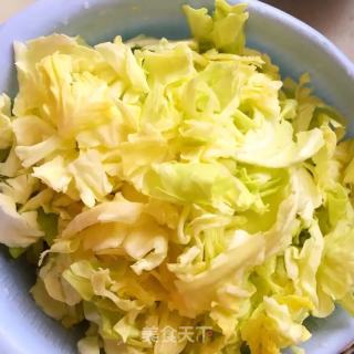 【山东】圆白菜炒肉的做法步骤：2