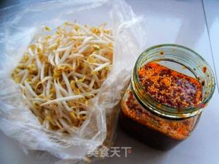 【东北】红油绿豆芽的做法步骤：1