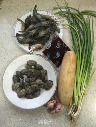【常德】香辣什锦沼虾锅的做法步骤：1