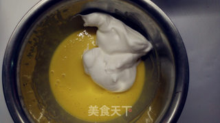 情人节礼物之浓情蜜意麋鹿彩绘蛋糕卷的做法步骤：5