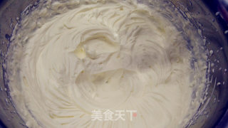 情人节礼物之浓情蜜意麋鹿彩绘蛋糕卷的做法步骤：14