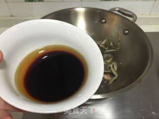 【温州】五花肉烧闸蟹的做法步骤：4