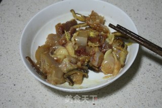 【广东】香菇滑鸡煲仔饭的做法步骤：4