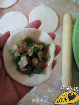 【山东】桃子馅煎包的做法步骤：8