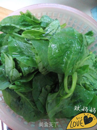 【山东】蒜蓉木耳菜的做法步骤：1
