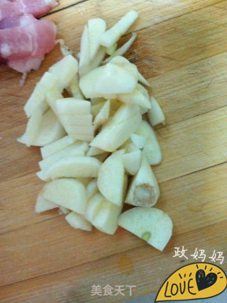 【山东】秋葵炒肉的做法步骤：3