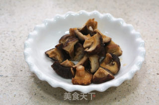 【义乌】香菇土豆焖鸡的做法步骤：5