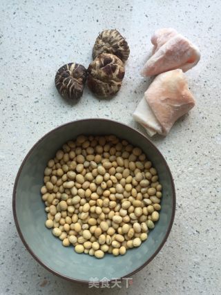 【温州】香菇黄豆猪皮冻的做法步骤：1