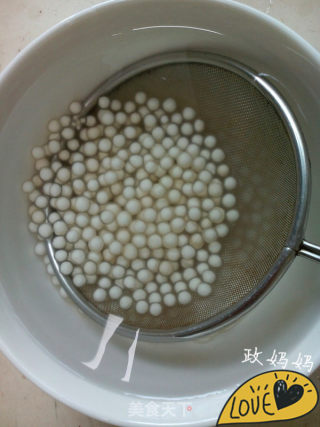【山东】椰汁火龙果西米露的做法步骤：2