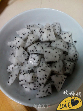 【山东】椰汁火龙果西米露的做法步骤：5