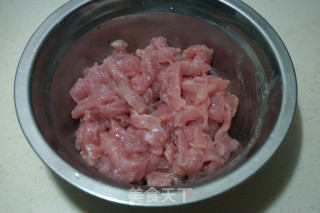 【北京】肉丝炒合菜的做法步骤：2