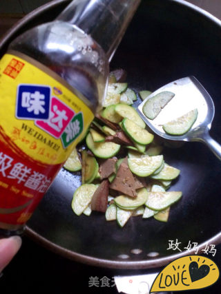【山东】黄瓜炒猪肝的做法步骤：5