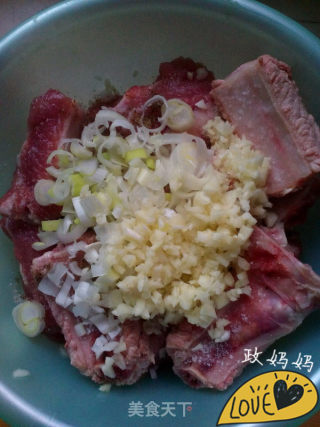 【山东】烤排骨土豆的做法步骤：2