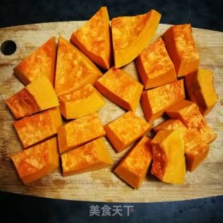 椰丝奶酪南瓜派的做法步骤：3