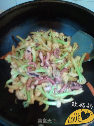 【山东】章鱼炒菜花的做法步骤：8