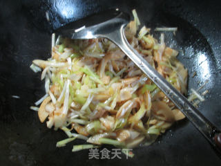 【宁波】韭菜芽炒雷笋的做法步骤：9