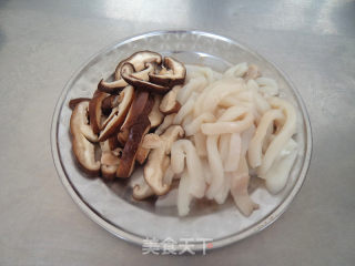 【天津】鱼香鱿鱼豆腐的做法步骤：2