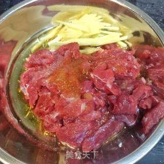 【广东】西兰花炒牛肉的做法步骤：3