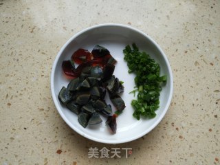 【广东】皮蛋瘦肉粥的做法步骤：6