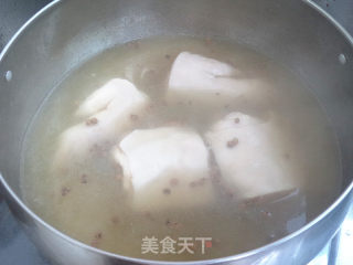 【天津】豆腐玉米烧猪蹄的做法步骤：1