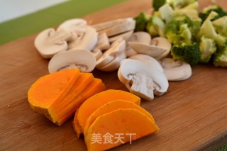 【北京】麻辣肠煲仔饭的做法步骤：4