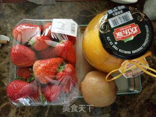 菠菜生日蛋糕~果蔬生日蛋糕的做法步骤：2
