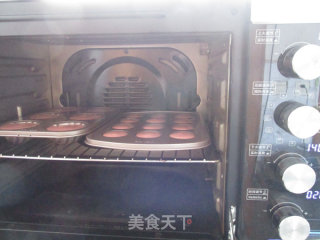 淡奶油瓢虫小蛋糕的做法步骤：14