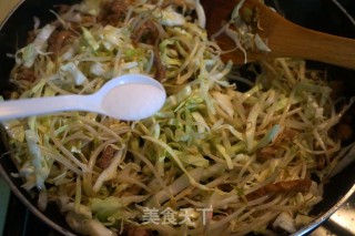牛肉粉丝炒合菜的做法步骤：9