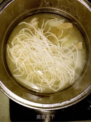 清炖羊肉汤的做法步骤：7