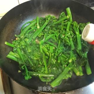 姜汁炒芥兰的做法步骤：9