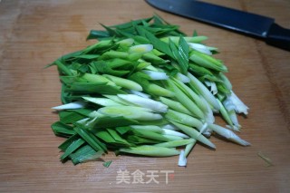 牛肉青蒜豆腐丝的做法步骤：3