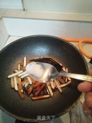 韭菜炒豆干的做法步骤：6