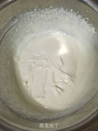 草莓慕斯蛋糕的做法步骤：4