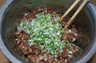 西葫芦千层肉饼的做法步骤：4