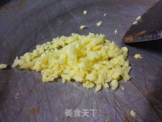 (广东) 广式腊肉炒芥兰的做法步骤：1