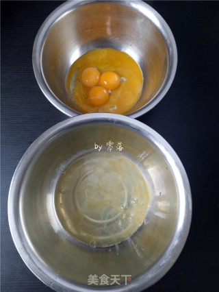 酸奶红丝绒蛋糕的做法步骤：1