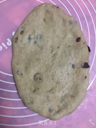 红糖核桃干果欧包的做法步骤：3