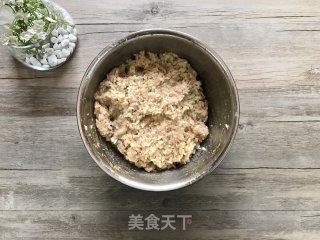 油炸糯米肉丸子的做法步骤：4