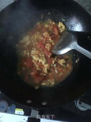 鸡蛋西红柿蝴蝶面的做法步骤：8