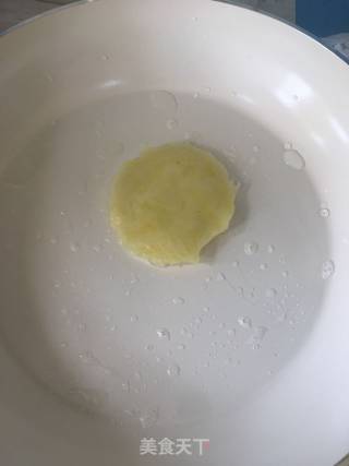 土豆饼的做法步骤：3