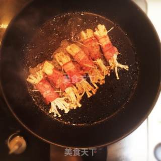 海苔培根金针菇卷的做法步骤：2