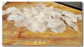 清蒸巴沙鱼柳的做法步骤：2