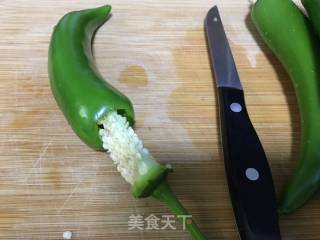 尖椒酿肉的做法步骤：2